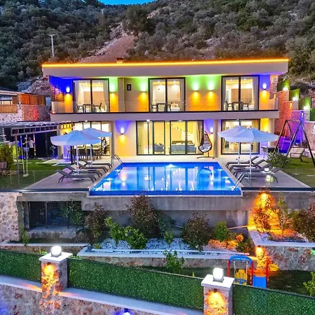 Willa Caykoey 4 Bedroom Secluded